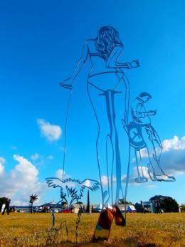 Anah Dunsheath, Communication Breakdown 2012, NZ Sculpture OnShore 2012; photo by Jude Gibson