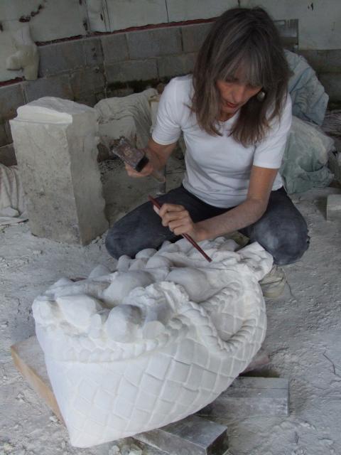 Barbara Ward, NZ Sculpture OnShore exhibition 2008, photo courtesy of the artist