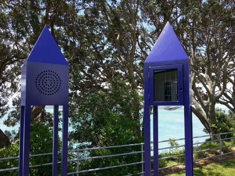 Diane Atkinson and Carolyn Williams, Bird Calls 2012, NZ Sculpture OnShore 2012; photo by Rob Garrett