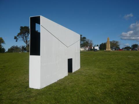 Gaby Montejo, NZ Sculpture OnShore exhibition 2010, photo by Rob Garrett