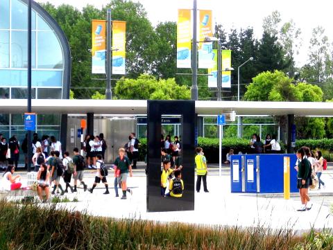 Gill Gatfield, Silhouette, 2011; Smales Farm Station; photo by Gill Gatfield