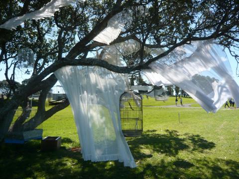 Heidi Threlfo, NZ Sculpture OnShore exhibition 2010, photo by Rob Garrett