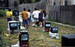 Inigo Manglano-Ovalle, Tele-Vecindario (1992-93), Culture in Action, Chicago; photo courtesy of the artist