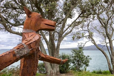 James Wright, Rover in the Clover 2012, NZ Sculpture OnShore 2012; photo by Mark Meredith