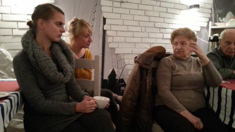 Joanna Kozera (with Magda Fryze and community co-authors), Dusting 2013, Gdansk; photo by Rob Garrett