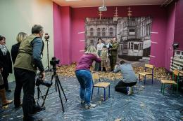 Kamila Kmiecik & Ewa Puczylowska, Meeting a family photograph 2013, Local Initiative project