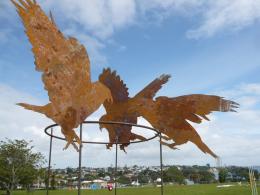 Matt Pine, NZ Sculpture OnShore exhibition 2008, photo by Rob Garrett