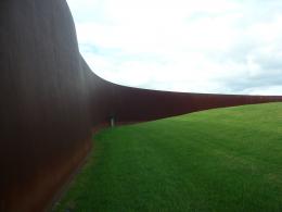 Richard Serra, Te Tuhirangi Contour 1999-2001, Gibbs Farm, photo by Rob Garrett