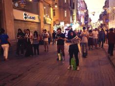 Passive resistance, Istanbul, 19 June 2013; photographer unknown