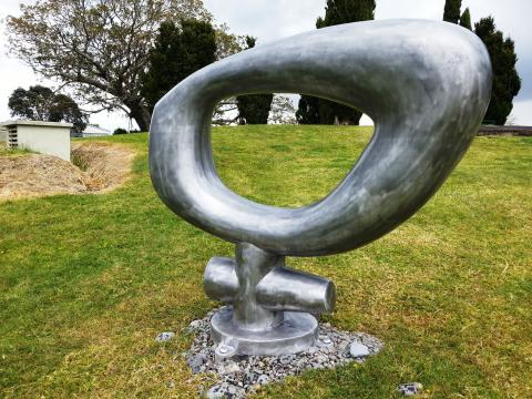 Paul Beaurepaire, Key 2012, NZ Sculpture OnShore exhibition 2012; photo by Rob Garrett