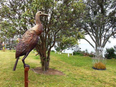 Paul Dibble, Corten Construction with Shag (detail) 2011, NZ Sculpture OnShore 2012; photo by Rob Garrett