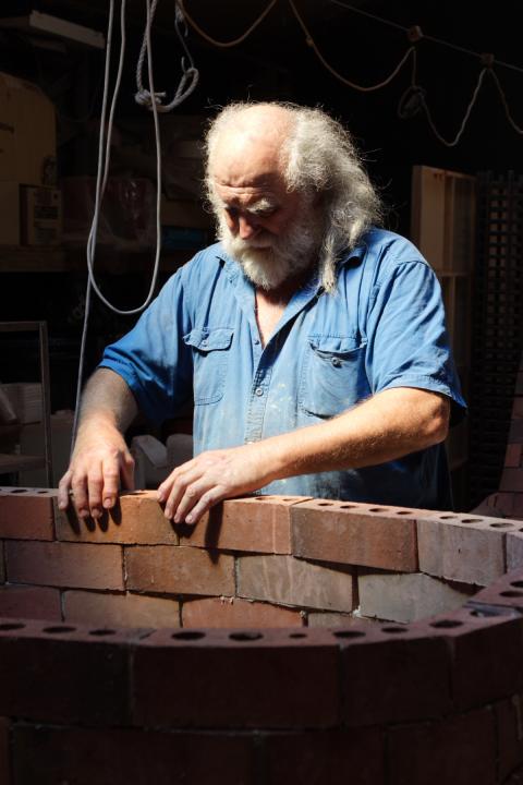 Peter Lange, NZ Sculpture OnShore exhibition 2008, photo courtesy of the artist