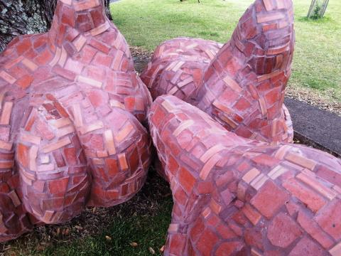 Peter Lange, Still Life at Ruawai 2012, NZ Sculpture OnShore 2012; photo by Rob Garrett