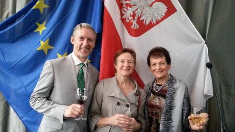 Rob Garrett, Juliette Laird & Marysia Jaskiewicz at reception for new Polish Honorary Consul in Auckland, Boguslaw Nowak (Auckland, 11-12-13); photo courtesy of Rob Garrett