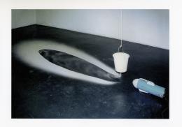 Roman Signer, Sand / Sand (1988), location: gallery Bob Gysin, Duebendorf, Kanton Zurich, colour photography