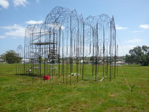 Rosy Harray, NZ Sculpture OnShore exhibition 2008, photo by Rob Garrett