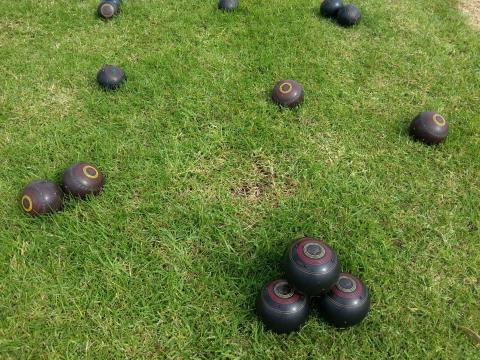 Sean Burke, Cannon Bowls for Hauraki Players 2012, NZ Sculpture OnShore 2012; photo by Rob Garrett