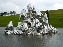 Zhan Wang, Floating Islands of the Immortals 2006, Gibbs Farm; photo by Rob Garrett